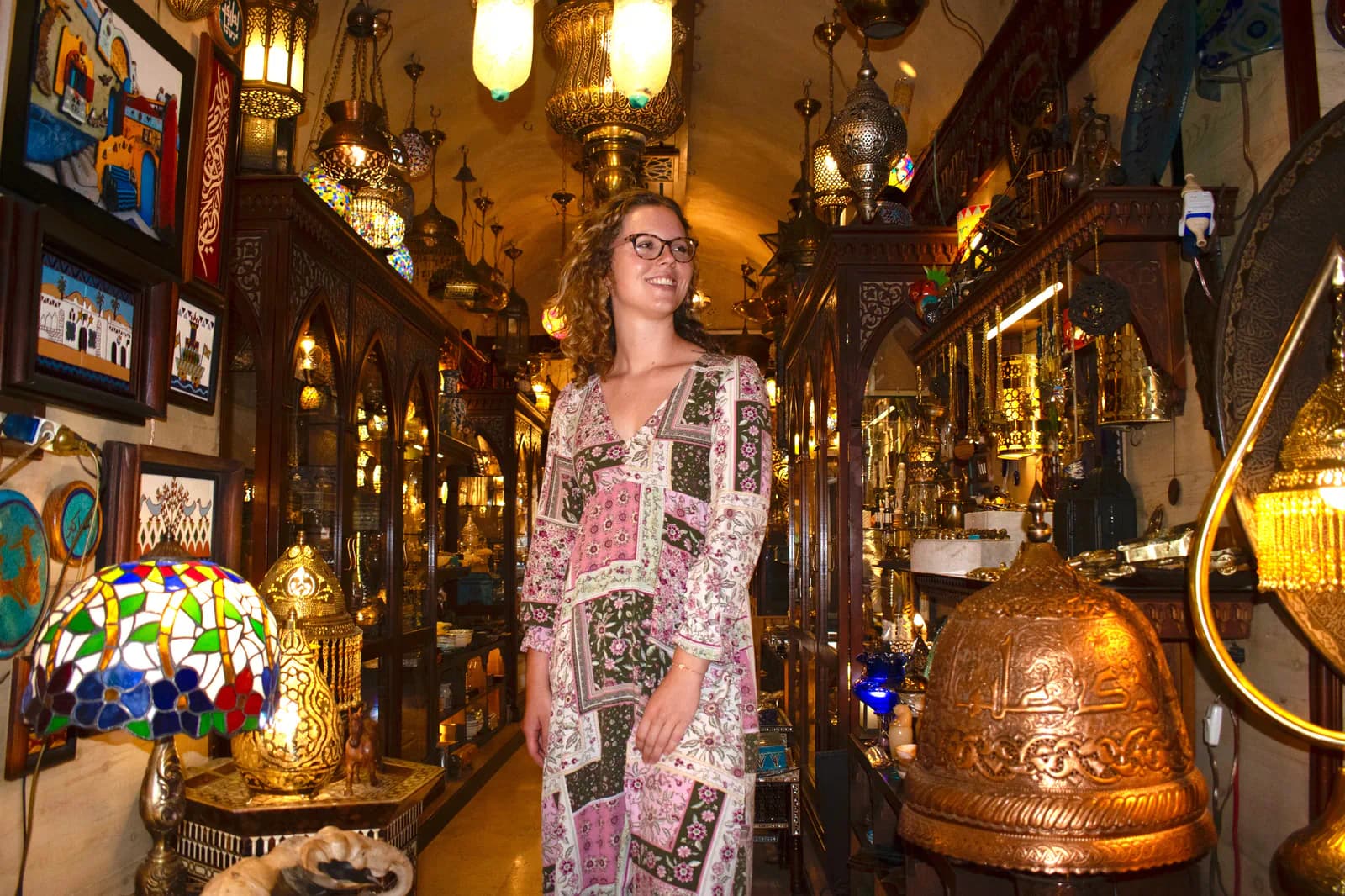 Lanterns and crafts in Khan el-Khalili bazaar